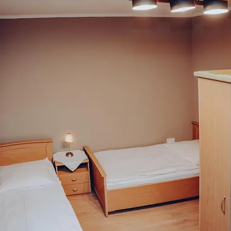 Angelis Frankfurt Airport Guest house