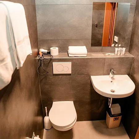 Guest house Angelis Frankfurt Airport Kelsterbach