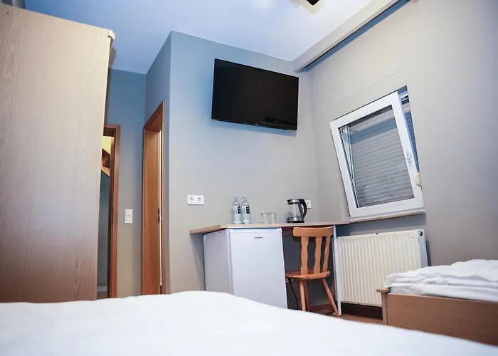 Angelis Frankfurt Airport